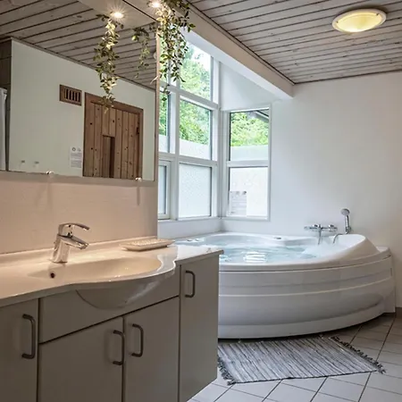 Ferienhaus Gemütliches Haus In Mit Küche *